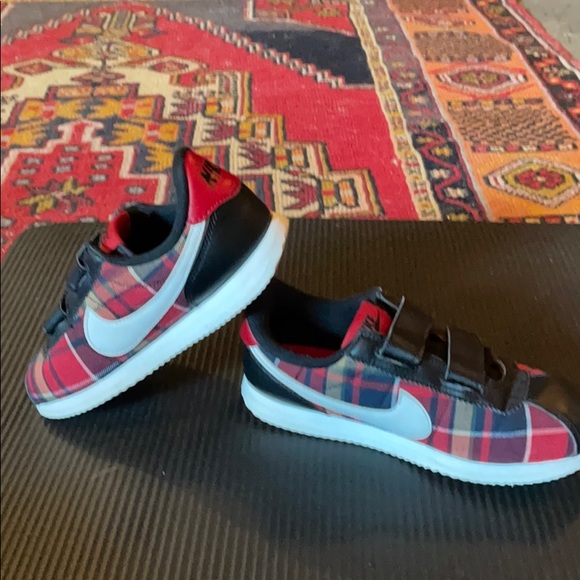Nike Cortez kids, size 1.5 - Picture 5 of 5